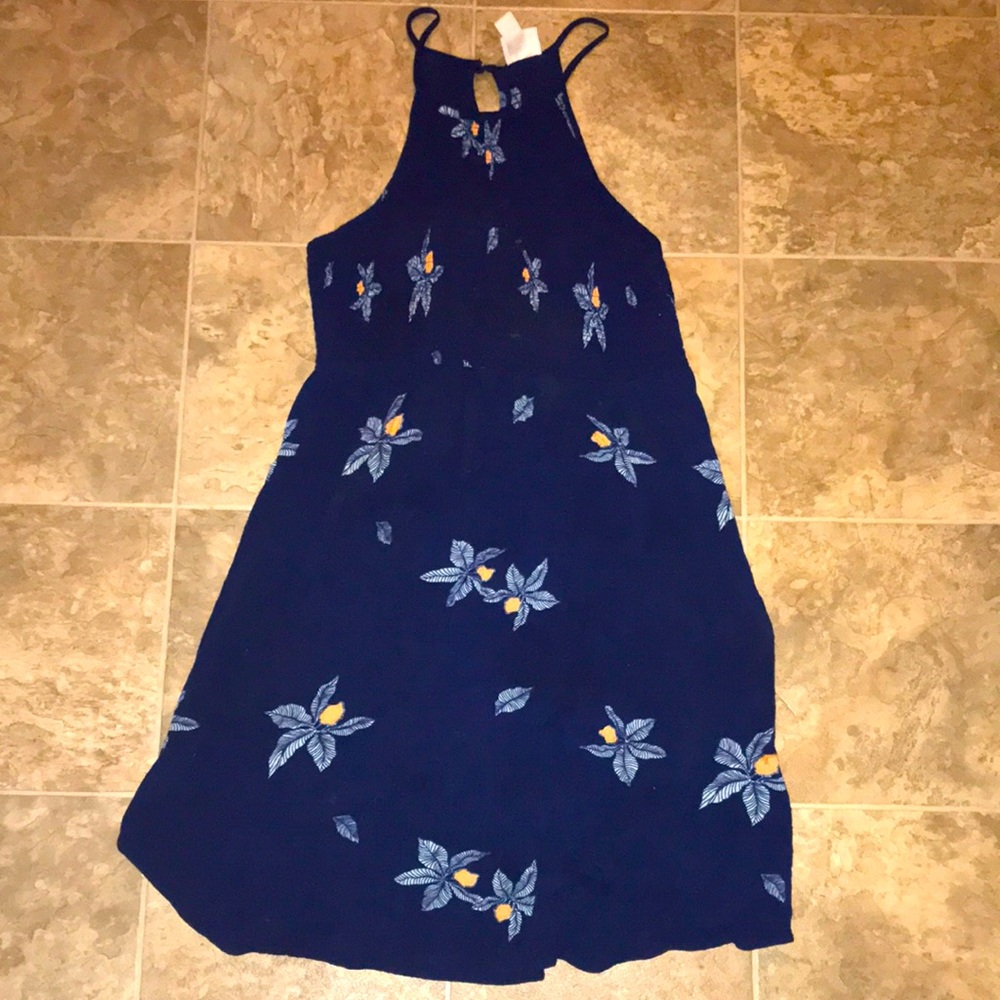 Women’s dress